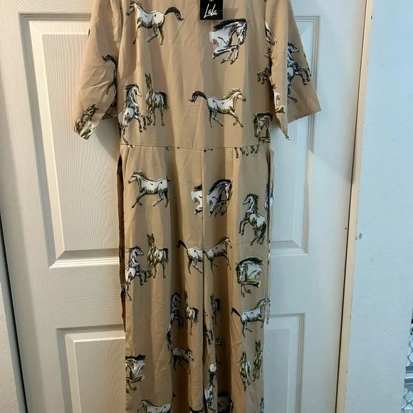 Nwt LALA Tan Horse Print Jumpsuit Large - Picture 2 of 7